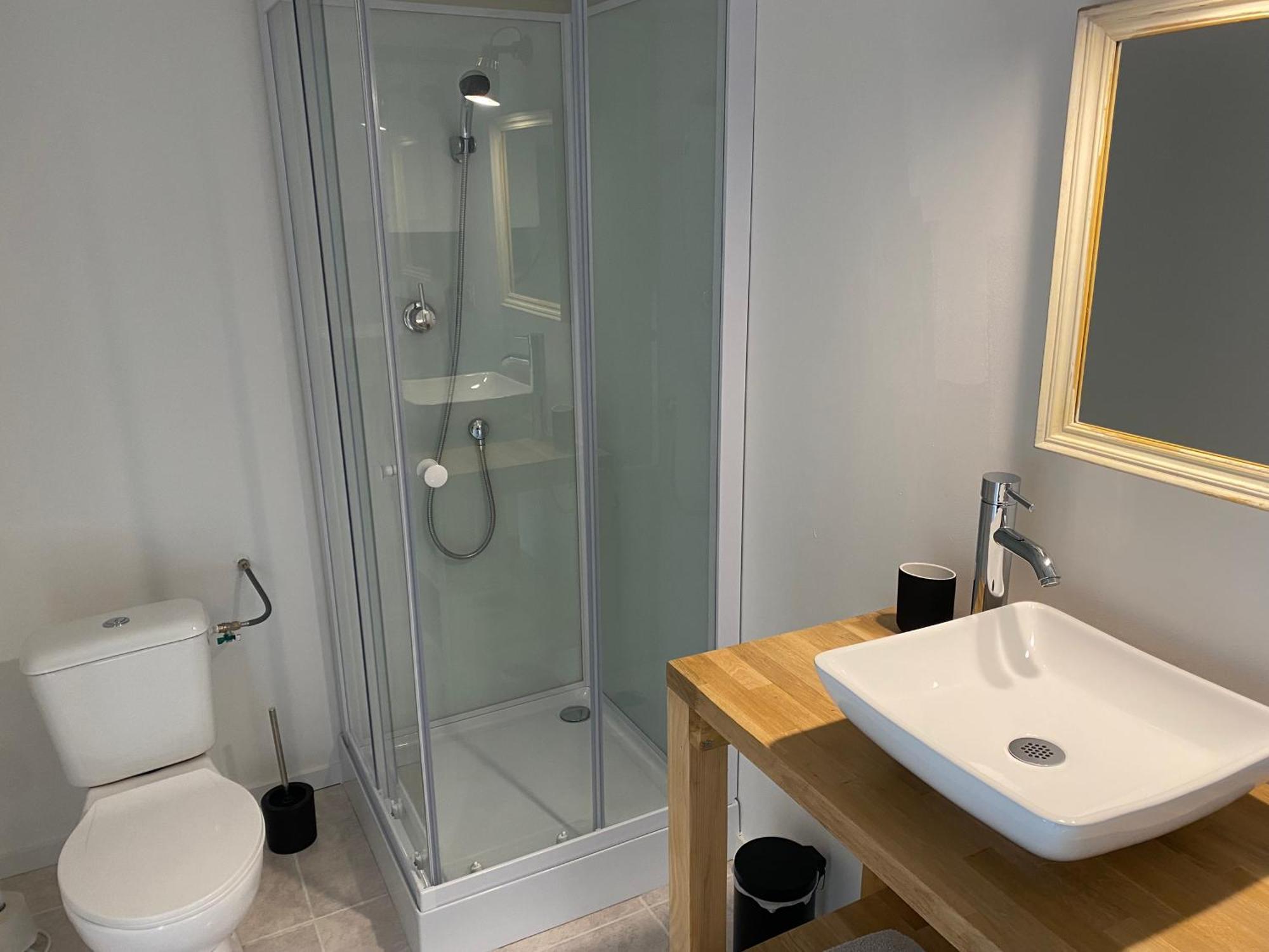 2 Pieces Appartement Poncin